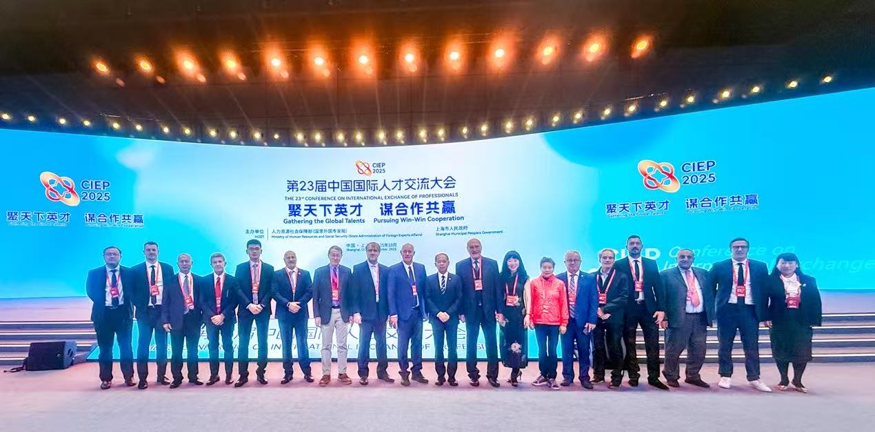 274b24906ff944ca9eb70a49e7e5afbf.jpg 274b24906ff944ca9eb70a49e7e5afbf.jpg