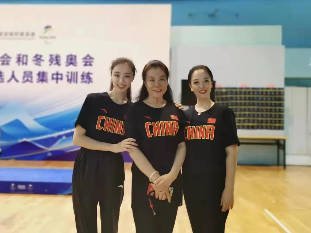 北体人与冬奥丨侴陶：在一线为学弟学妹颁上金牌